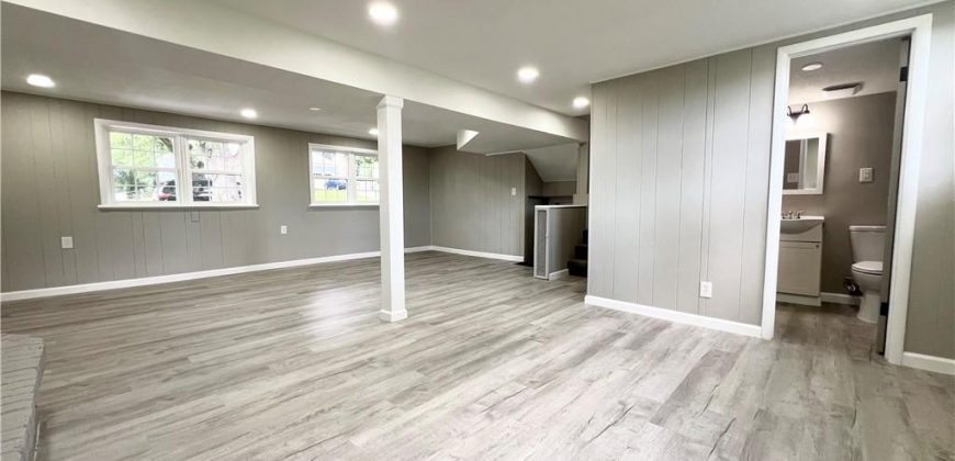 Homes for Sale in Kansas City, MO 64118 | 1607 NE 61st Street