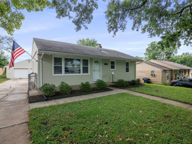 Homes for Sale in Kansas City, MO 64118 | 5415 N Garfield Avenue