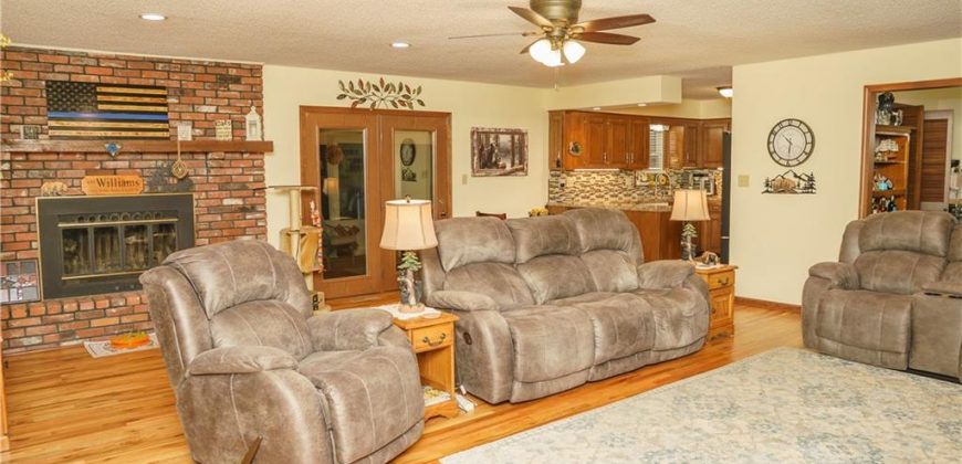 Homes for Sale in Kansas City, MO 64152 | 9730  Overhill Drive