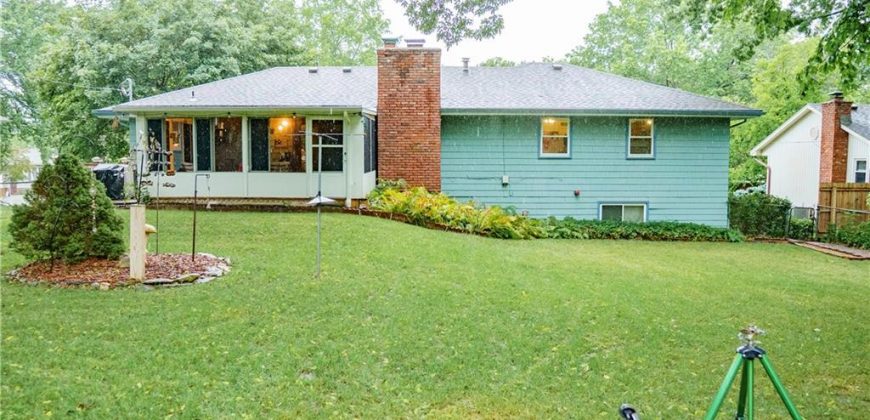 Homes for Sale in Kansas City, MO 64152 | 9730  Overhill Drive