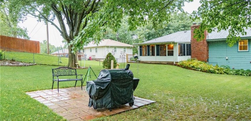 Homes for Sale in Kansas City, MO 64152 | 9730  Overhill Drive