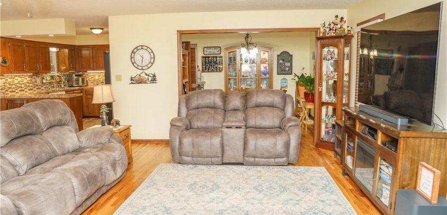 Homes for Sale in Kansas City, MO 64152 | 9730  Overhill Drive