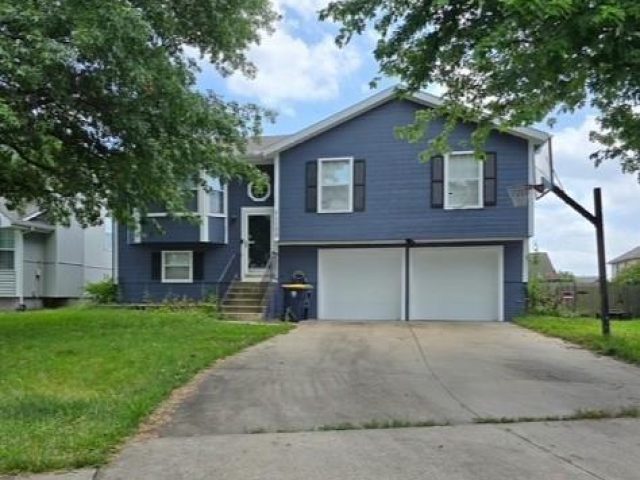 Homes for Sale in Kansas City, MO 64155 | 11100 N Central Street