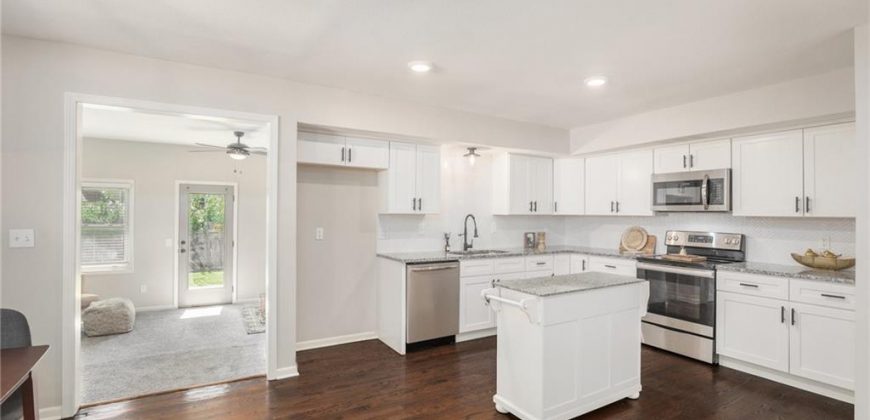 Homes for Sale in Kansas City, MO 64119 | 5605 N Wallace Avenue