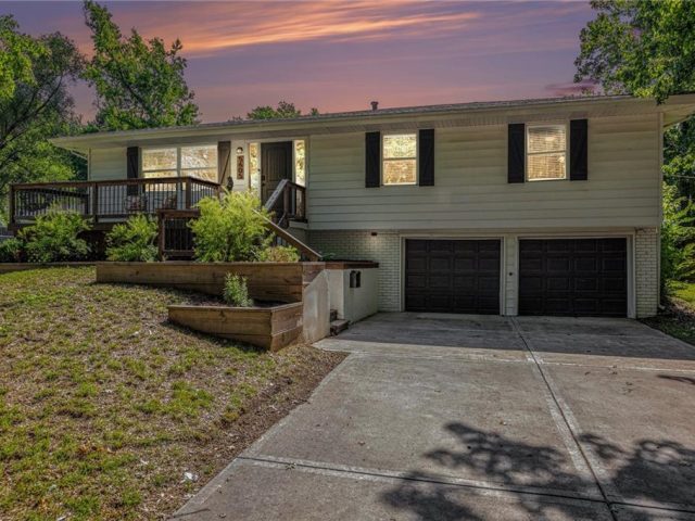 Homes for Sale in Kansas City, MO 64119 | 5605 N Wallace Avenue
