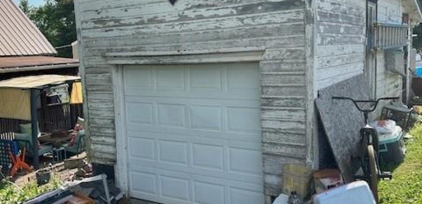 Homes for Sale in Dearborn, MO 64439 | 102 S August Street