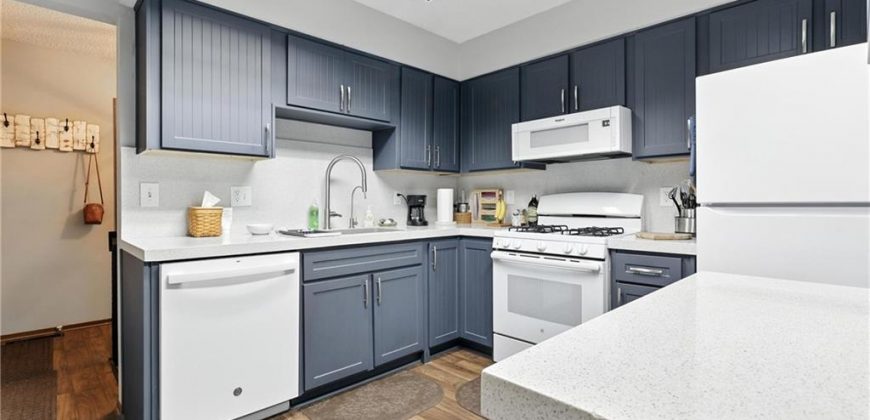 Homes for Sale in Kansas City, MO 64118 | 1100 NW 70th Court