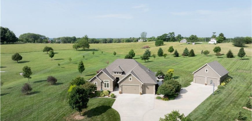 Homes for Sale in Smithville, MO 64089 | 17560  Smith’s Mill Road