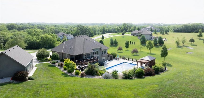 Homes for Sale in Smithville, MO 64089 | 17560  Smith’s Mill Road