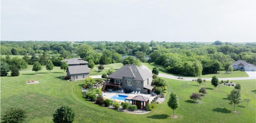 Homes for Sale in Smithville, MO 64089 | 17560  Smith’s Mill Road
