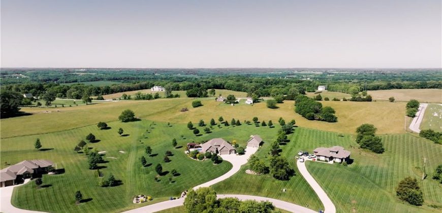 Homes for Sale in Smithville, MO 64089 | 17560  Smith’s Mill Road