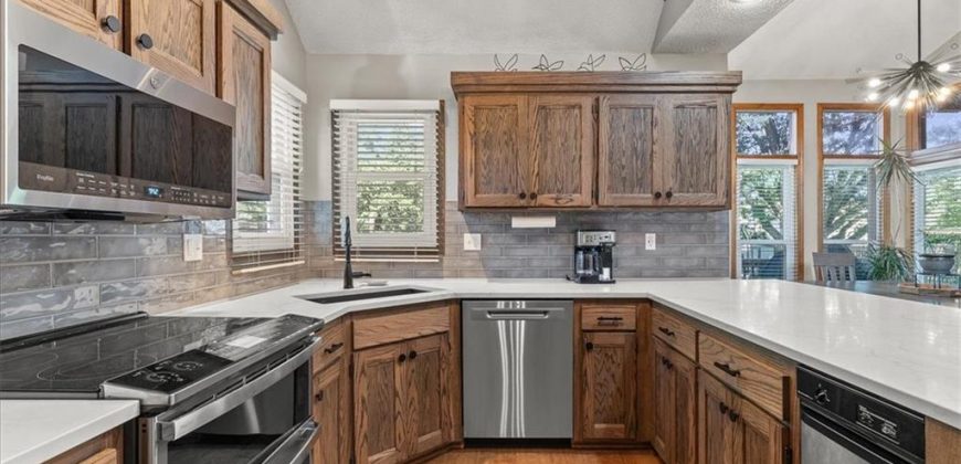 Homes for Sale in Kansas City, MO 64155 | 10320 N Baltimore Avenue