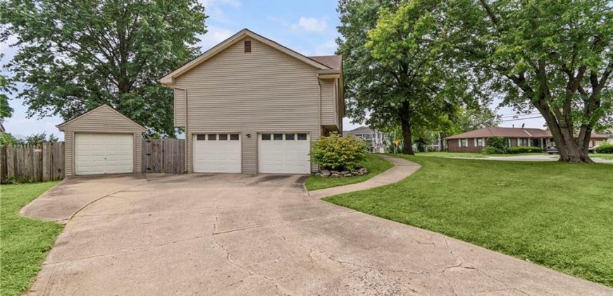 Homes for Sale in Kansas City, MO 64154 | 2219 NW 84th Terrace