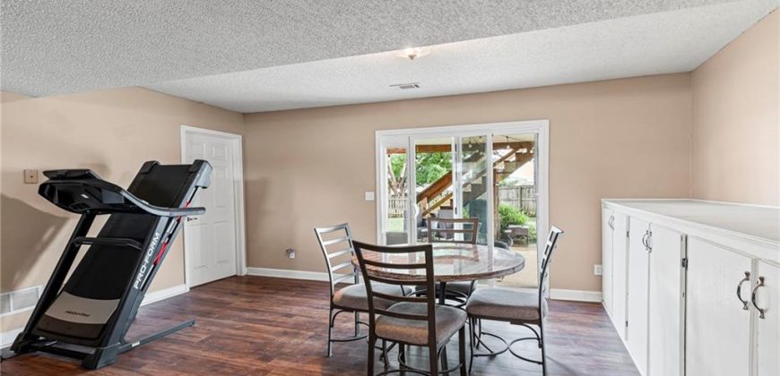 Homes for Sale in Kansas City, MO 64154 | 2219 NW 84th Terrace