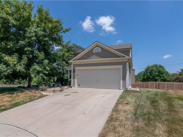 Homes for Sale in Kansas City, MO 64119 | 7911 N POPLAR Court