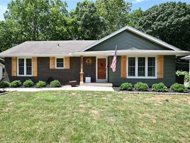 Homes for Sale in Kansas City, MO 64152 | 6808  Pleasant View Drive