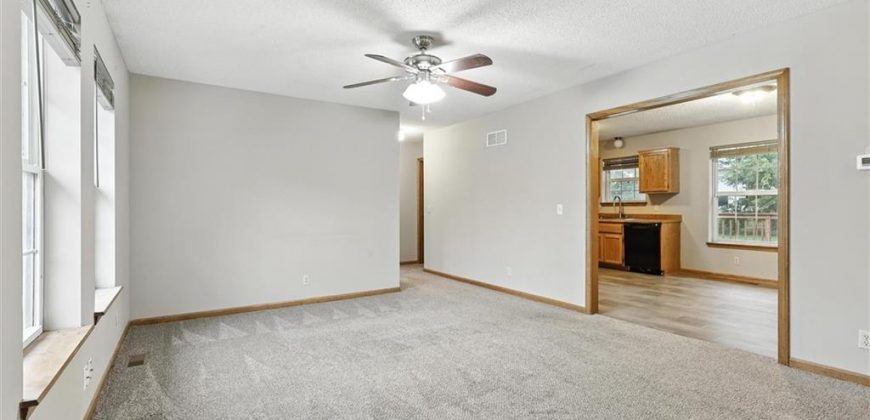 Homes for Sale in Kearney, MO 64060 | 713  Jesse Street