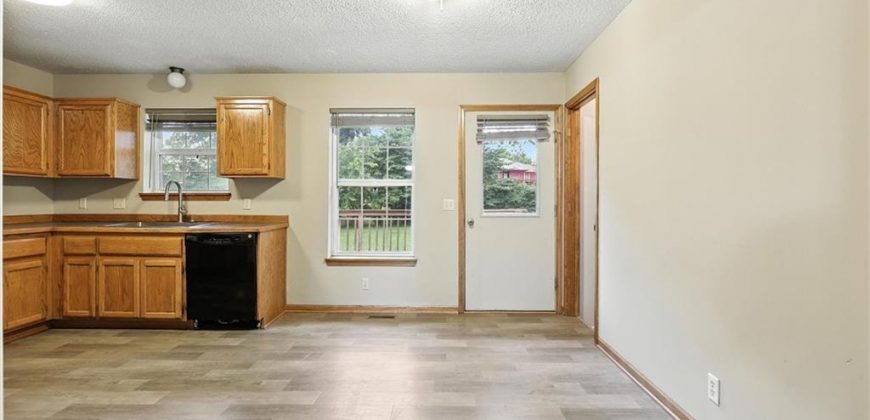 Homes for Sale in Kearney, MO 64060 | 713  Jesse Street