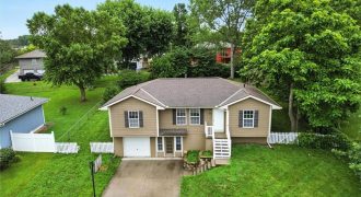 Homes for Sale in Kearney, MO 64060 | 713  Jesse Street