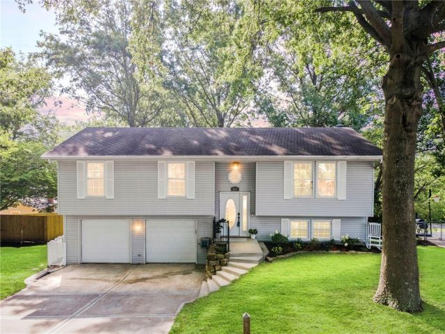 Homes for Sale in Platte City, MO 64079 | 217  Orourke Drive