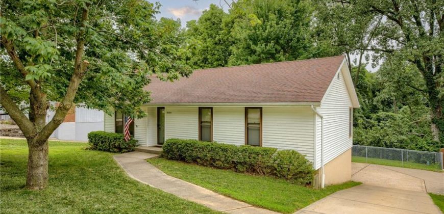 Homes for Sale in Kansas City, MO 64118 | 6004 N Broadway Street