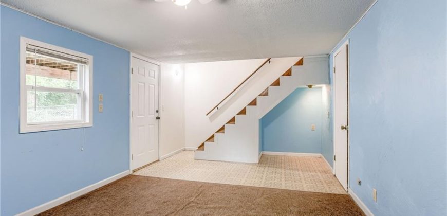 Homes for Sale in Kansas City, MO 64118 | 6004 N Broadway Street