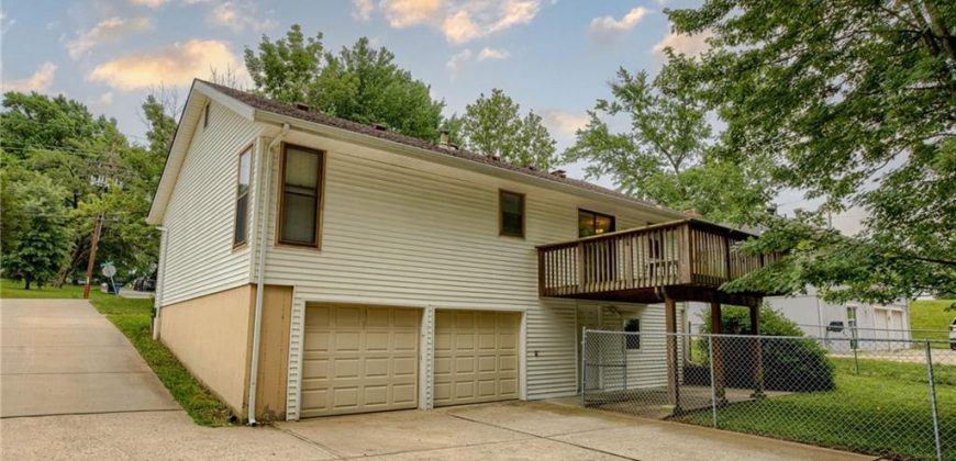 Homes for Sale in Kansas City, MO 64118 | 6004 N Broadway Street