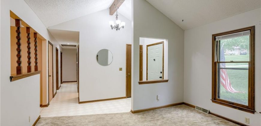 Homes for Sale in Kansas City, MO 64118 | 6004 N Broadway Street
