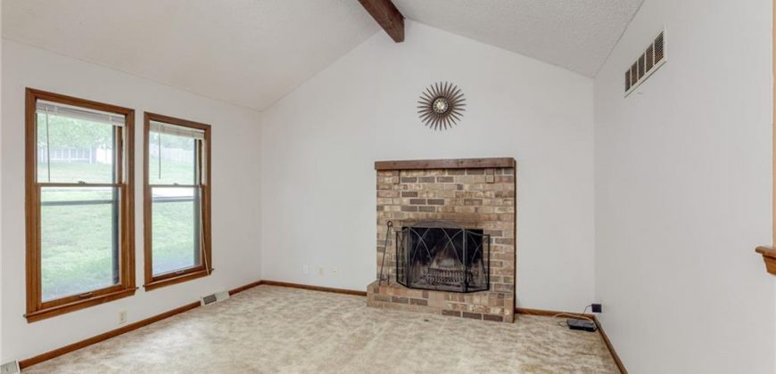 Homes for Sale in Kansas City, MO 64118 | 6004 N Broadway Street