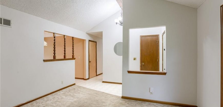 Homes for Sale in Kansas City, MO 64118 | 6004 N Broadway Street
