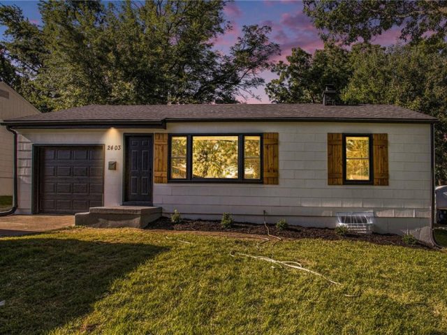 Homes for Sale in Gladstone, MO 64118 | 2403 NE 60th Street
