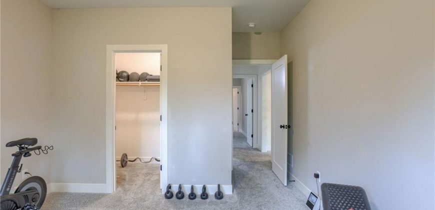 Homes for Sale in Parkville, MO 64152 | 13535  Terrace Park Drive
