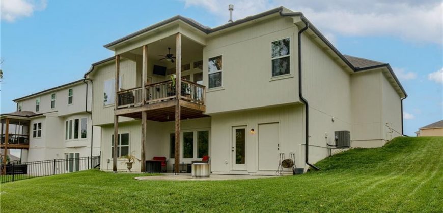 Homes for Sale in Parkville, MO 64152 | 13535  Terrace Park Drive