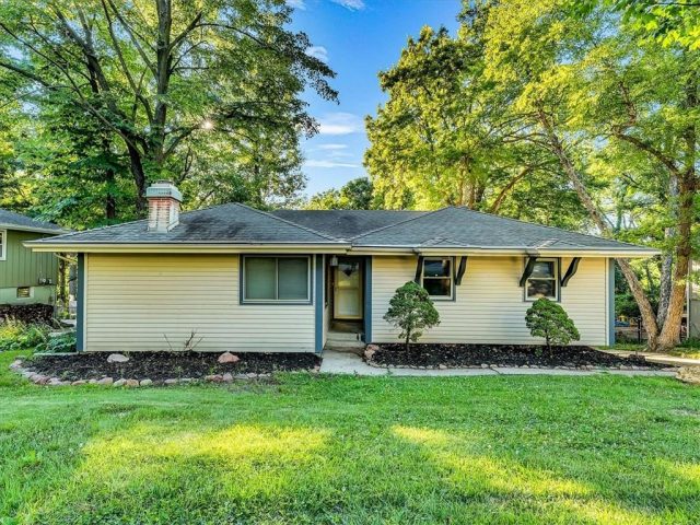 Homes for Sale in Kansas City, MO 64151 | 8012 NW Cadwallader Road