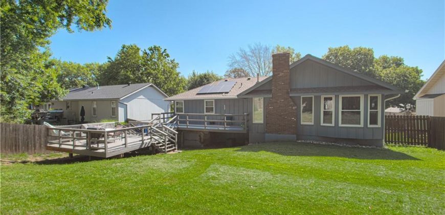 Homes for Sale in Gladstone, MO 64118 | 7624 N Olive Street