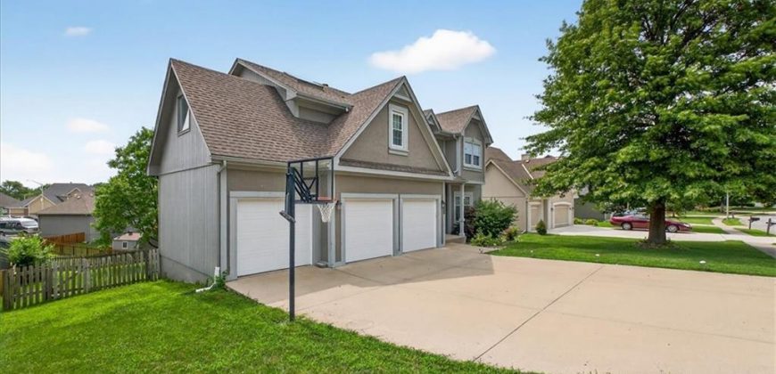 Homes for Sale in Kansas City, MO 64155 | 11312 N Madison Avenue