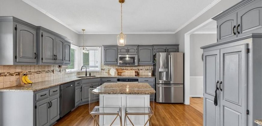 Homes for Sale in Kansas City, MO 64155 | 11312 N Madison Avenue