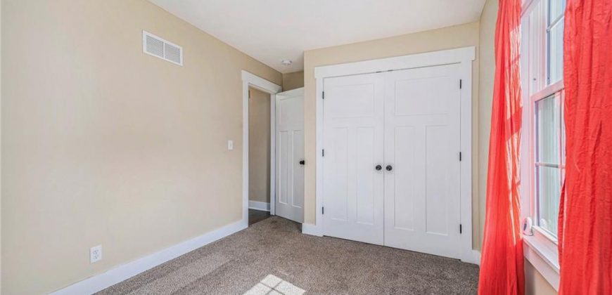 Homes for Sale in Kearney, MO 64060 | 902  Walnut Street