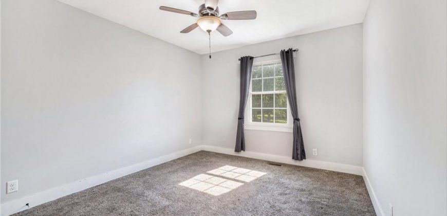 Homes for Sale in Kearney, MO 64060 | 902  Walnut Street