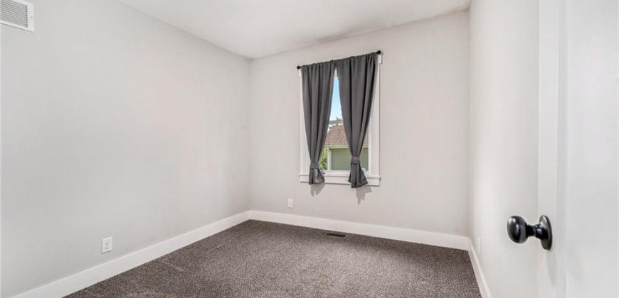 Homes for Sale in Kearney, MO 64060 | 902  Walnut Street