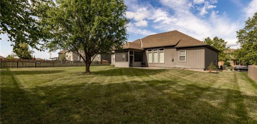 Homes for Sale in Kansas City, MO 64157 | 9839 N Farley Avenue