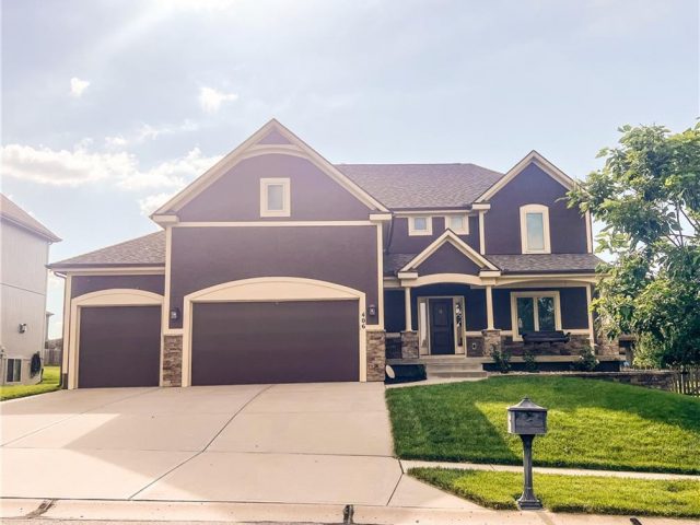 Homes for Sale in Kearney, MO 64060 | 406  Yolanda Circle