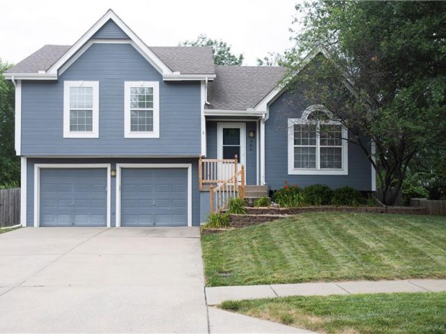 Homes for Sale in Smithville, MO 64089 | 406  Fletcher Drive