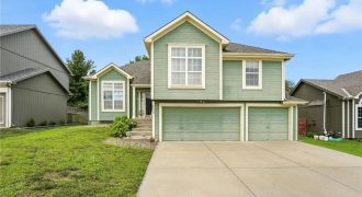Homes for Sale in Kansas City, MO 64118 | 1112 NW 57th Terrace