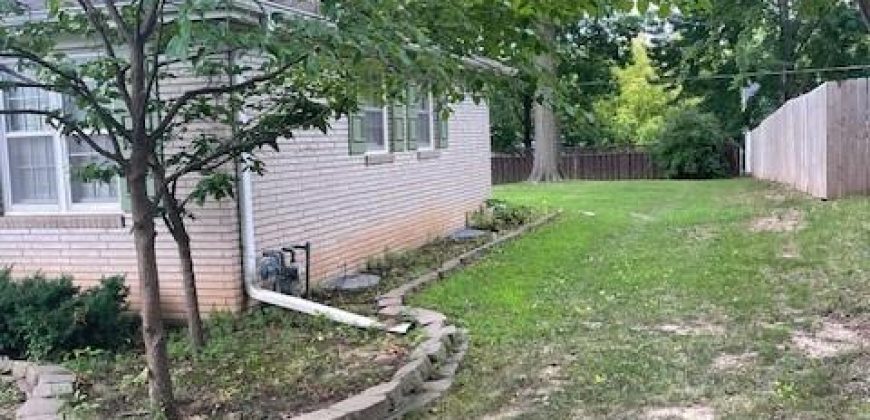 Homes for Sale in Liberty, MO 64068 | 1012  Ridgeway Drive