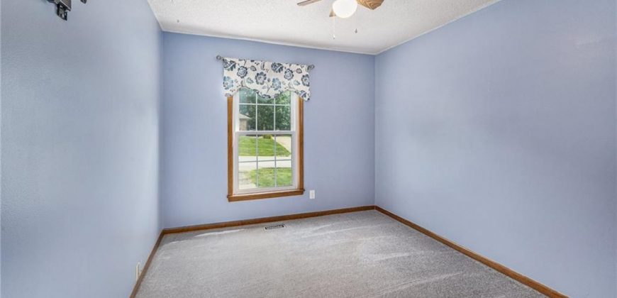 Homes for Sale in Kansas City, MO 64155 | 1612 NE 112th Terrace