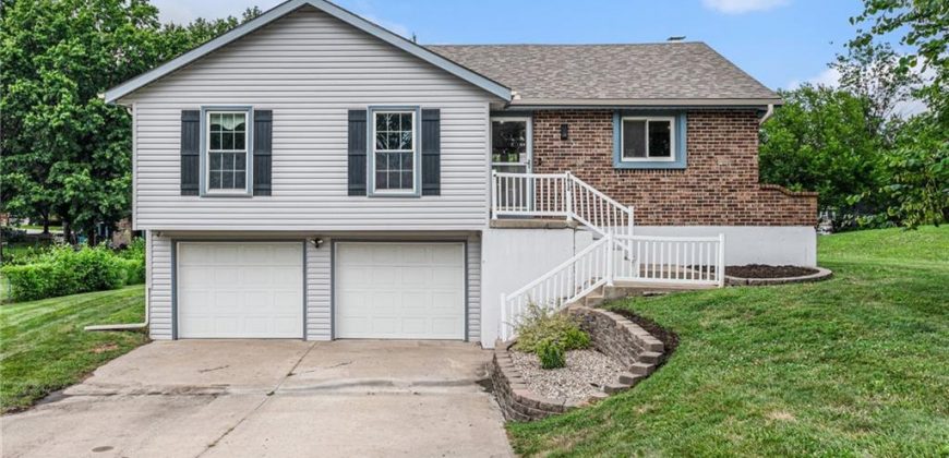 Homes for Sale in Kansas City, MO 64155 | 1612 NE 112th Terrace