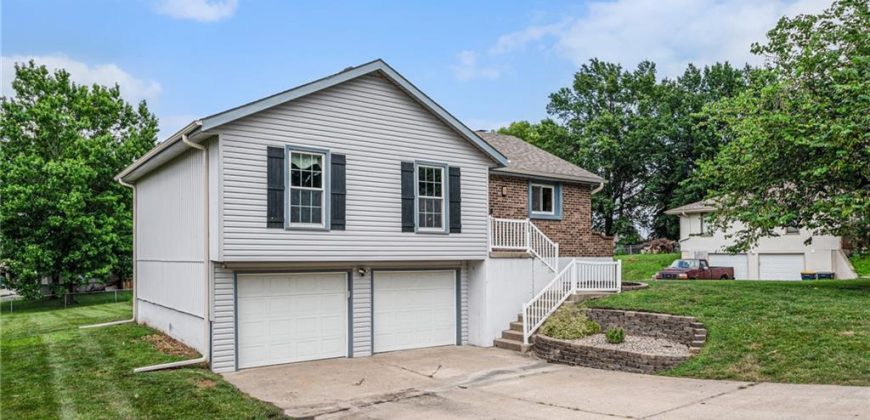 Homes for Sale in Kansas City, MO 64155 | 1612 NE 112th Terrace