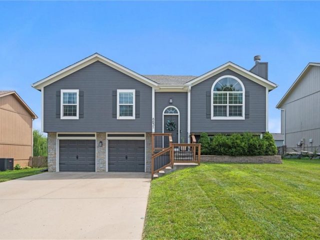 Homes for Sale in Kansas City, MO 64157 | 8631 NE 116th Street