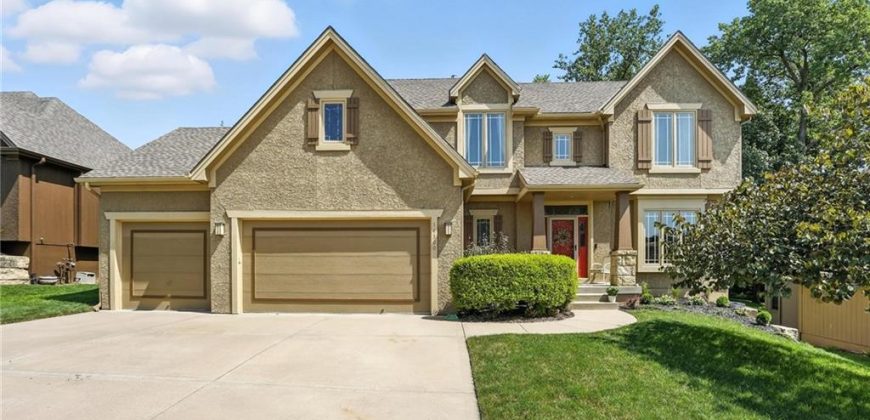 Homes for Sale in Parkville, MO 64152 | 14300  60th Court